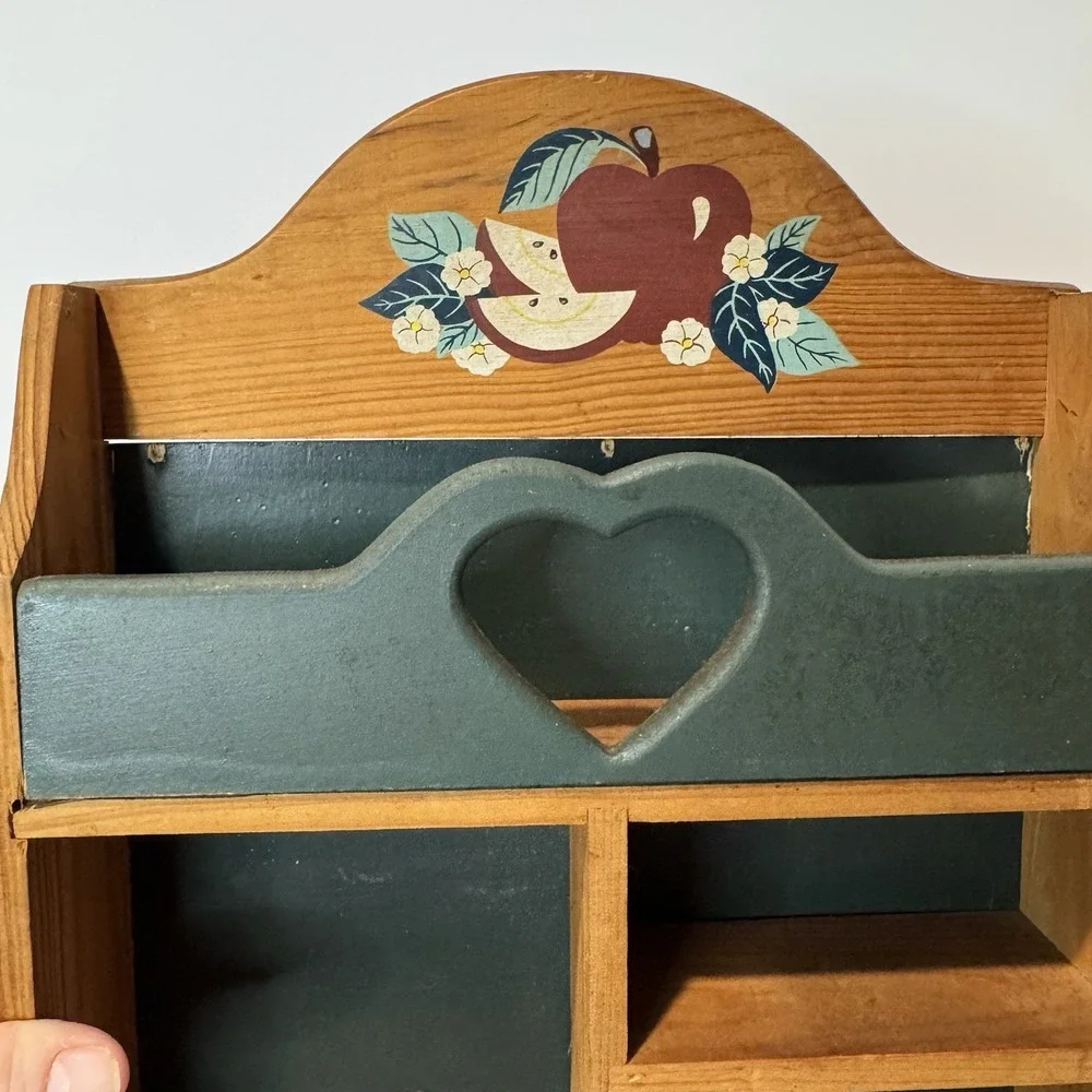 Vintage Wooden Heart Shelf Country Apple Design Grannycore 90s Kitchen Decor